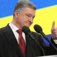 У Порошенка заговорили про скасування пенсій: “Українці будуть більше заробляти, а діти самостійно подбають про своїх батьків”