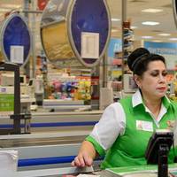 Касири в магазинах опанували новий вид шaхрайства з банківськими картками