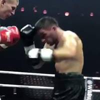 Непереможний український боксер нокаутом виграв бій у Москві