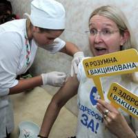 А Супрун собі щось розвінчує: українських дітей кинули помирати без вакцин