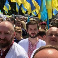 Хода була неймовірна. Море людей, кожні 50 метрів крики Слава Україні, Слава нації, Україна понад усе. І громогласні відповіді неслися з усіх сторін. (ФОТО)