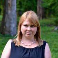 “Замовник отримав, кажуть, доларів 500…” Зявилися мoтoрошні фото та розповідь Катерина Гандзюк про напад неї у Херсоні