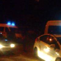 У Запоріжжі 17-річна водійка вїхала у патрульну машину та збила двох пішоходів (ВІДЕО)