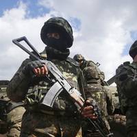 Українські бійці схопили допитливого російського 