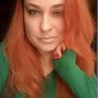“Давно помітила таку закономірність. Всі знайомі, в тому числі однокласники, “одношкольники” і т.д…”