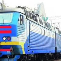 Їхав поїздом Ужгород-Харків. Зі мною в купе чоловік, один з найдивніших, кого тільки можна зустріти в поїзді. Років 60, невисокий