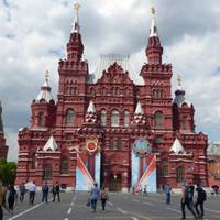 Москва. По центру йшов якийсь ватан і махав прапором ДНР. Я проходячи повз крикнув: 