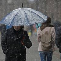 Погода на жовтень: українцям сказали готуватися, буде не до жартів