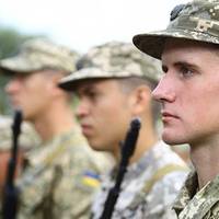 Слава Україні: Рада запровадила нове вітання у ЗСУ і Нацполіції