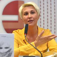 Читаю оце всі наші срачі про «є...ту» Ульяну Супрун і розумію, що дуже вона мені подобається. Коли я бачу, як штирить «серйозних» людей в країні...