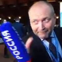 Побажав перемоги над Путіним і  «розбив » мікрофон: нардеп принизив російську пропагандистку в прямому ефірі