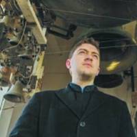 Дякуємо, Отче! Це був перший за 8 століть набат. Це він протягом 4-х годин бив і люди вистояли (Відео)