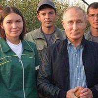 ''Гебешне шапіто!'' Путін знову осоромився із масовкою