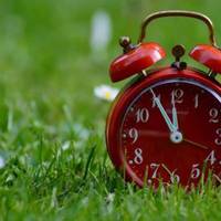 Переведення годинника на зимовий час губить здоровя: як уберегтися