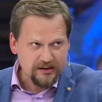 ''За російську почнуть розстрілювати'': відомий ведучий замарив фашизмом в Україні (відео)