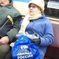 У метро Харкова засікли фанатку 