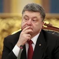 Порошенко вважає, що Тимошенко хоче прибрати до рук всю владу