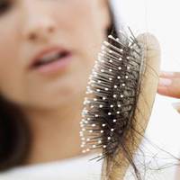 Як зупинити випадіння волосся