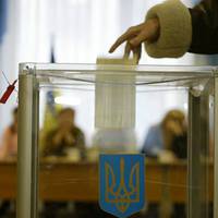 Політики з’являються і зникають, це нормально, але жоден з них не вартий розбрату, – журналіст про передвиборчу істерію українців