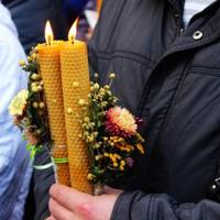 Стрітенські свічки потужний обepіг, який повинен бути в кожному домі