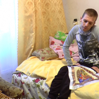 Не будьте байдужими! Боєць АТО вишиває ікони, щоб заробити на лікування…