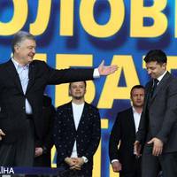 ﻿Порошенко привітав Зеленського з перемогою на виборах президента України