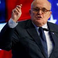 Впливовий Рудольф Джуліані відкрито назвав “ворога Трампа”, заявивши, що він перебуває в оточенні Зеленського