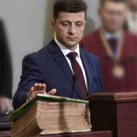 Журналіст: Це був найнесмішніший виступ Зеленського. Коли показували крупним планом обличчя новоспеченої леді…
