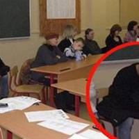 У школі багаті батьки хотіли відділити своїх дітей від бідних учнів. Але те що зробив батько дівчинки, просто заслуговує поваги!