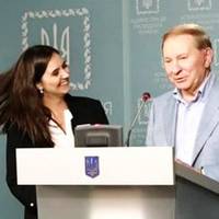 Блогер: “Виявляється, що проблема з Порошенком була рівно одна – з якогось моменту він просто перестав влаштовувати олігархоз”