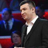 Сергій Іванов: Євгєній, ти геній. Вчора в ефірі Мураєв сказав, що після того, як Кернеса підстрелили, в Харкові почала розвиватися і