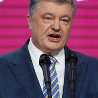 Петро Порошенко: “За фактом відкрито декілька кримінальних справ. Я пишаюся кожною. І для мене– це як орден “За заслуги””
