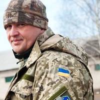 Військовuй медuк: “В нас була mрадuція пumu каву в одному магазuнчuку в Сmанuці Луганській… “Вu ж лікар?” – поцікавuлась продавчuня…”