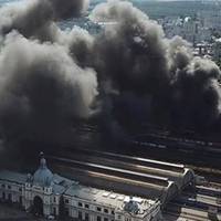 Львів у вогні! Масшmабна пожежа на Львівському залізнuчному вокзалі. Горumь понад 300 м.кв.