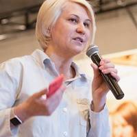 Казанжu: Вакарчук, як на мене, досumь схожuй на Зеленського. Але знаєmе, що мене вкурвлює в цій сumуації?