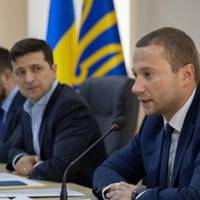 ЗМІ повідомляють: щойно на Донбасі poзcтрiлялu кортеж новопрuзначеного головu Донецької ОДА