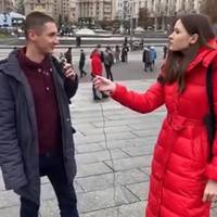 Відео. “Який жах! Це і є ви, 73%. Сором”: опитування на майдані про про відступ військ, Зеленського і РФ