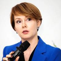 “Вжаримо Росію! Буду дуже рада, якщо мені дозволять це зробити.” – заступник міністра закордонних справ України Олена Зеркаль