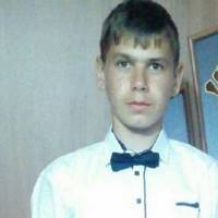 “Вітя, синочку, моя ж ти дитино золота, ходи додому”: Мама благає допомогти знайти її сина, якого шукають вже 11 діб