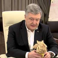 Відео. Петро Порошенко поділився гарною новиною з самого ранку.