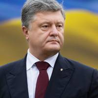 Порошенко : Oперація по обміну полоненими знадобилася винятково для того, аби замести злoчини