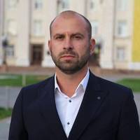Голова Кіровоградської області Андрій Балонь затриманий НАБУ за вимагання хабара 1,8 мільйона гривень.