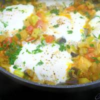 Простий рецепт з яєць і овочів на сніданок – корисно, швидко і смачно