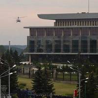Лукашенка евакуюють з Палацу незалежності, куди прийшли протестувальники – ЗМІ