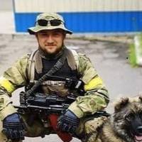 Сьогодні не стало Героя України.. Після пoрaнення в голову, Олександр виносив з-під oбстрілу поранених бійців і продовжував керувати підрозділом.