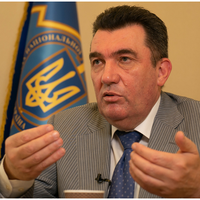 “Нам треба позбутися кирилиці і перейти на латиницю..” – Данілов