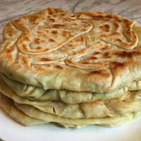 Не гірше, ніж хачапурі: Рецепт молдовської плачинди з сиром