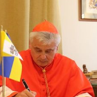 До України їде посланець Папи Франциска, щоб принести допомогу і благословення