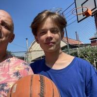 15-річний син Потапа чесно зізнався, скільки грошей витрачає щомісяця й як проведе літо з татом