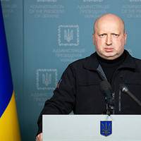 Скликаємо РНБО для оголошення воєнного стану - Турчинов